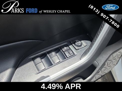 Used 2022 Toyota RAV4 LE FWD image 18