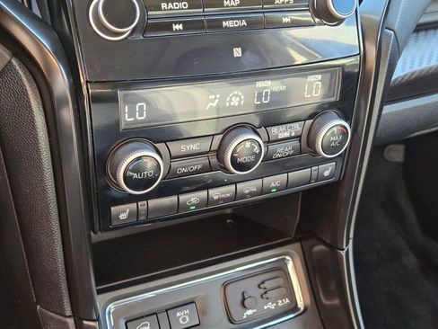 Used 2022 Subaru Ascent Onyx Edition image 30