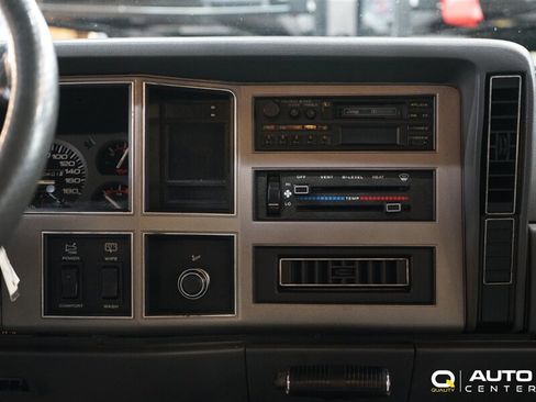 Used 1989 Jeep Cherokee Laredo AWD/4WD image 27