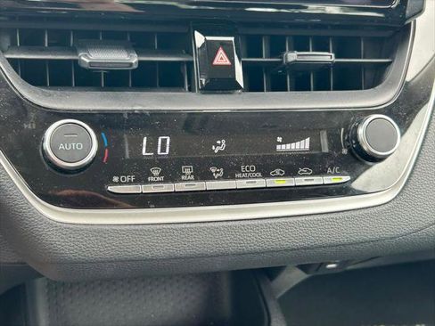 Certified 2025 Toyota Corolla LE FWD image 25