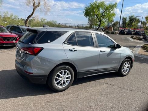 Used 2023 Chevrolet Equinox LS w/ LS Convenience Package image 6
