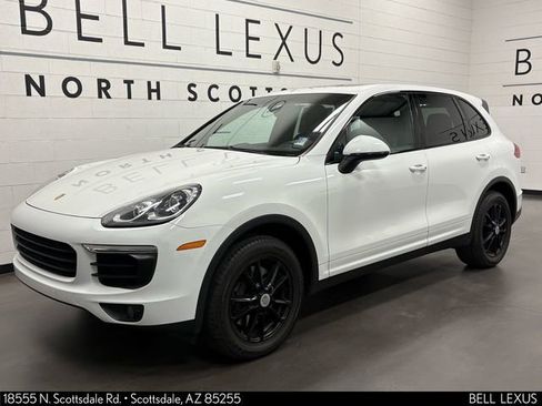 Used 2016 Porsche Cayenne AWD/4WD image 7