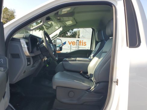 Certified 2024 Ford F350 XL w/ 360-Degree Camera Package image 12