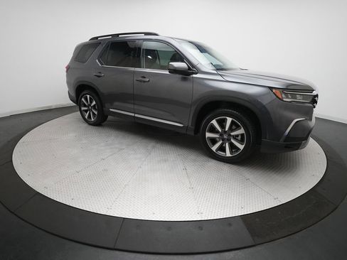 Used 2024 Honda Pilot Touring image 38