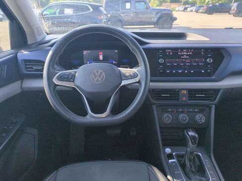 Used 2022 Volkswagen Taos SE AWD/4WD image 29