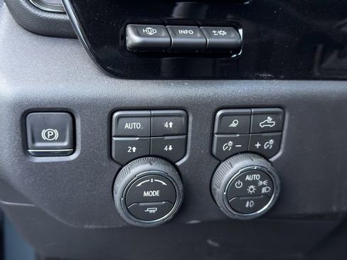 New 2026 Chevrolet Silverado 1500 ZR2 image 17