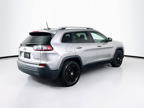 Used 2019 Jeep Cherokee Latitude w/ Popular Appearance Group AWD/4WD image 9