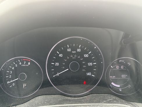 Certified 2021 Honda HR-V LX image 27