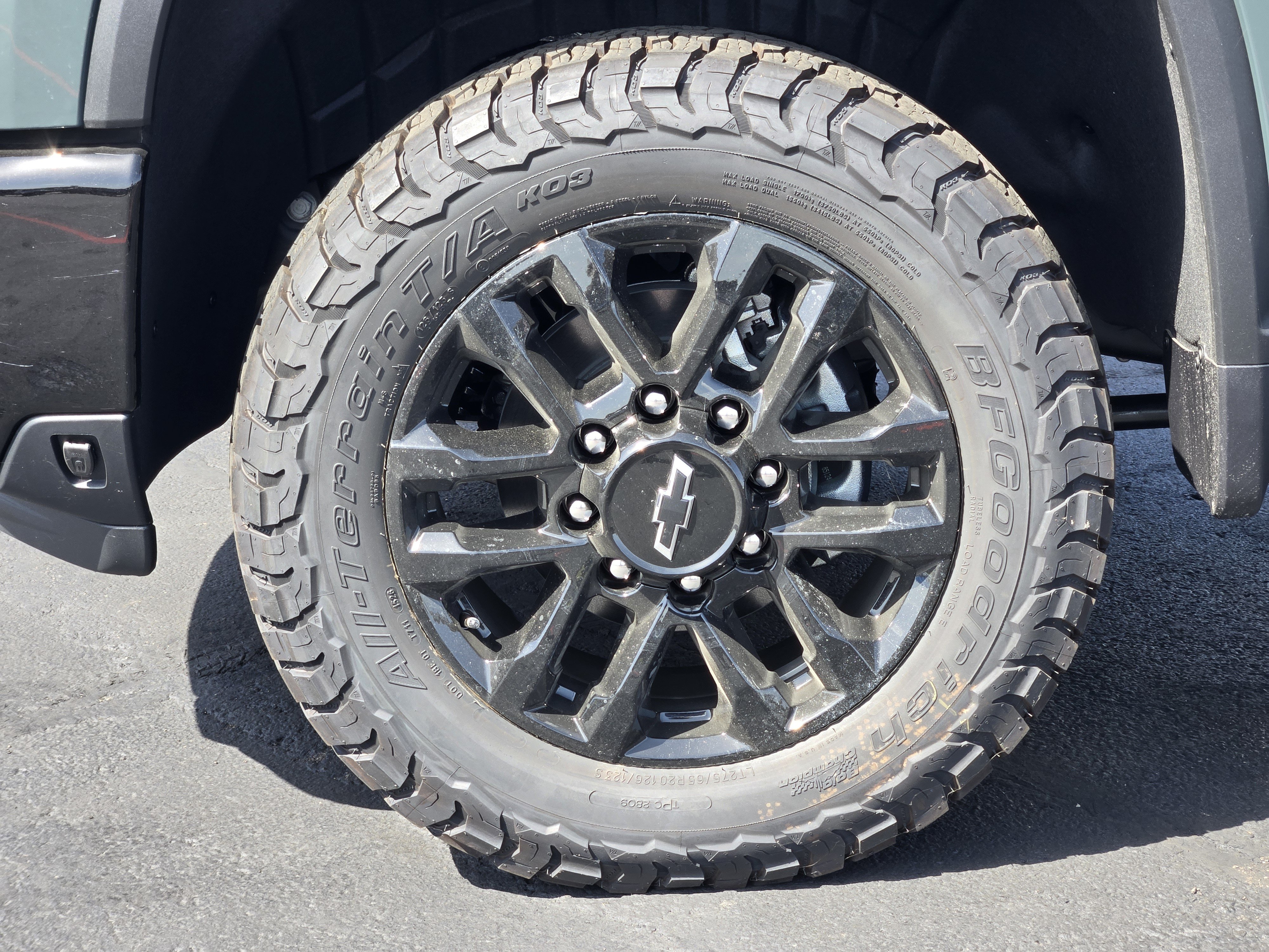 New 2026 Chevrolet Silverado 2500 LTZ w/ LTZ Plus Package AWD/4WD image 9