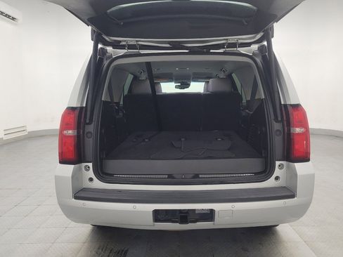 Used 2018 Chevrolet Tahoe LT image 29