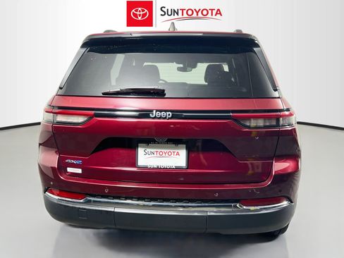 Used 2024 Jeep Grand Cherokee Limited 4xe AWD/4WD image 5