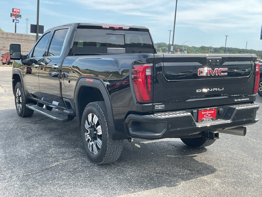 Used 2025 GMC Sierra 2500 Denali w/ Denali Reserve Package AWD/4WD image 6