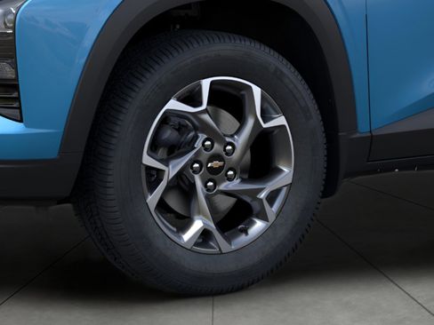 New 2026 Chevrolet Trax LT w/ Driver Confidence Package FWD image 9