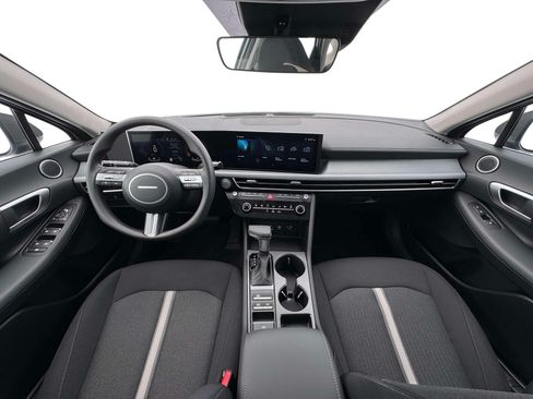 New 2026 Hyundai Sonata SE FWD image 32