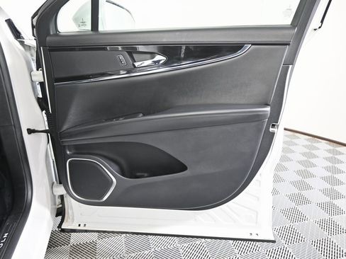 Used 2022 Lincoln Nautilus Reserve w/ Cargo Utility Package image 12