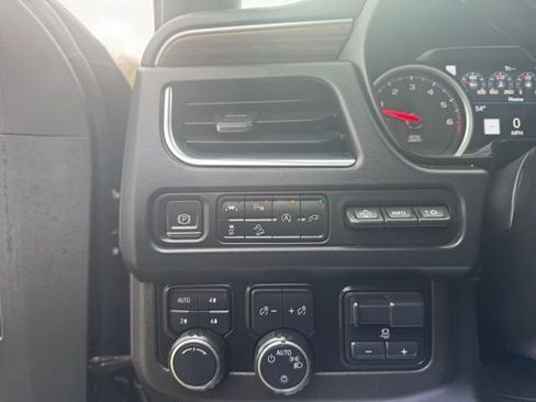 Used 2021 Chevrolet Tahoe High Country w/ Premium Package image 19