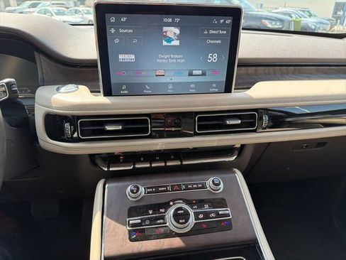 Used 2023 Lincoln Aviator Reserve RWD image 10