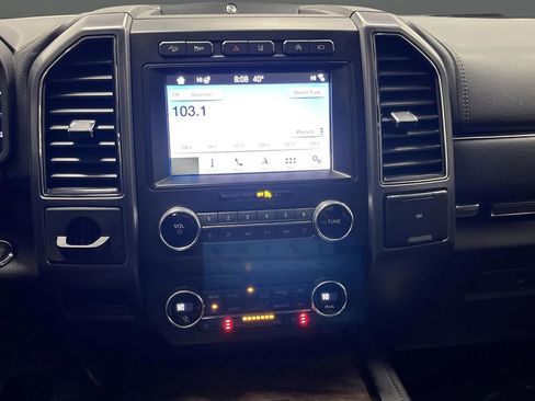 Used 2019 Ford Expedition Platinum image 9