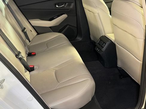 Used 2024 Honda Accord Touring image 13