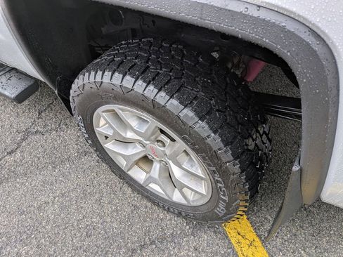 Used 2018 GMC Sierra 1500 SLT image 37