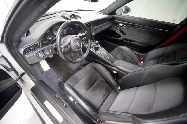 Used 2018 Porsche 911 GT3 RWD image 6