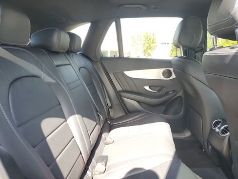 Used 2022 Mercedes-Benz GLC 300 300 image 24