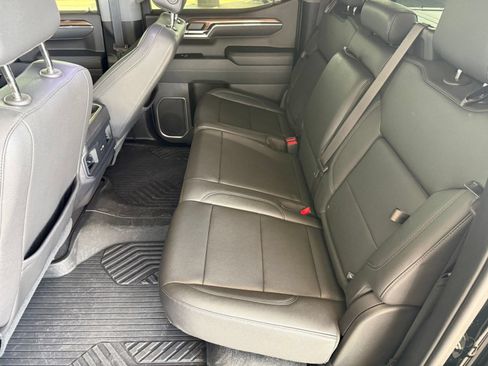 Used 2023 Chevrolet Silverado 1500 RST w/ Convenience Package II AWD/4WD image 26