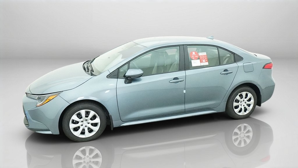 New 2027 Toyota Corolla LE FWD image 3