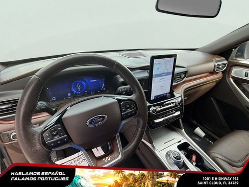 Used 2023 Ford Explorer King Ranch w/ Technology Package RWD image 15