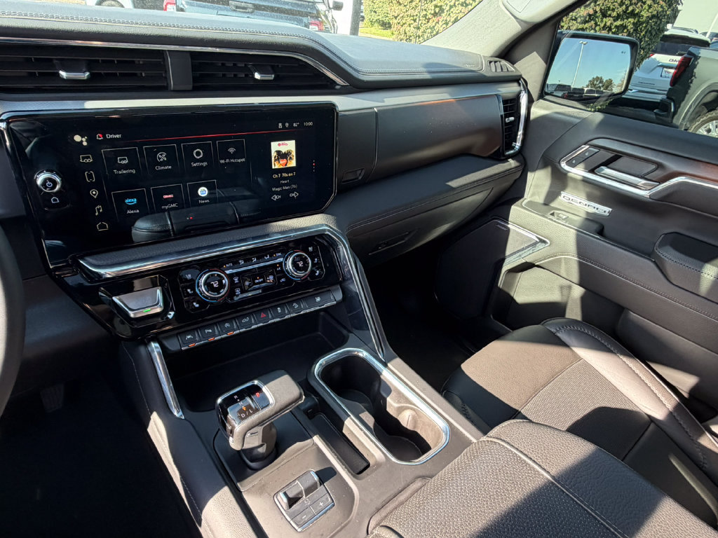 Used 2024 GMC Sierra 1500 Denali AWD/4WD image 40