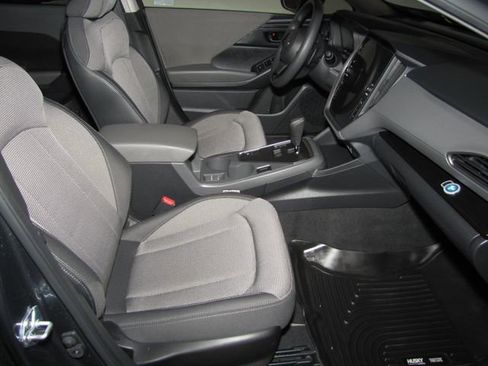 Used 2024 Subaru Crosstrek 2.0i Premium w/ Crosstrek Mirror Package AWD/4WD image 18