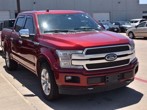 Used 2018 Ford F150 Platinum w/ Equipment Group 701A Luxury AWD/4WD image 4