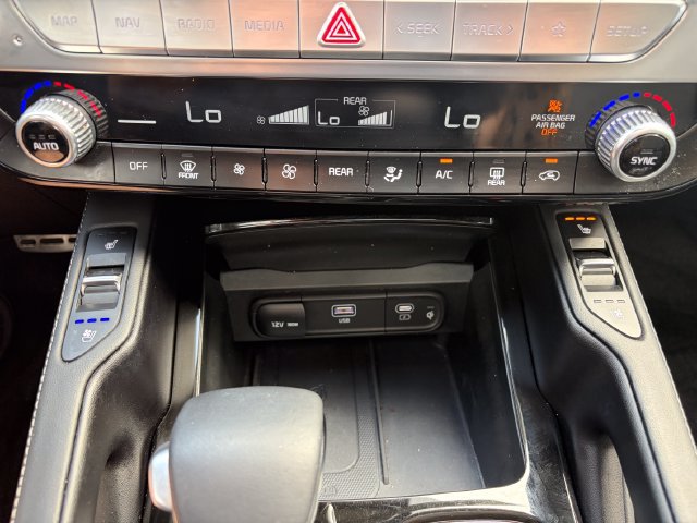 Certified 2024 Kia Telluride SX Prestige AWD/4WD image 27