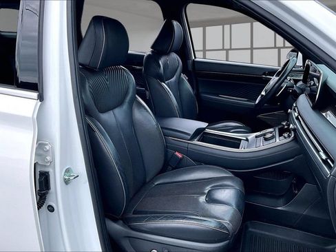 Used 2023 Hyundai Palisade Calligraphy FWD image 7