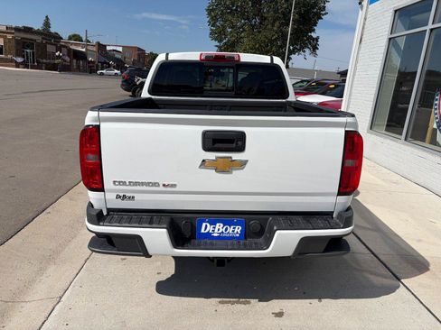 Used 2018 Chevrolet Colorado Z71 AWD/4WD image 4