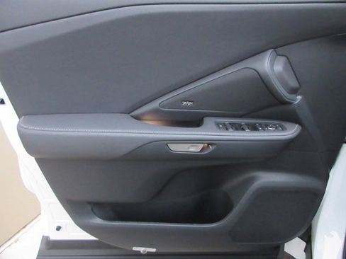 New 2026 Lexus TX 500h AWD image 32