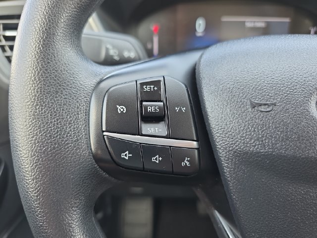 Used 2025 Ford Escape Active AWD/4WD image 19