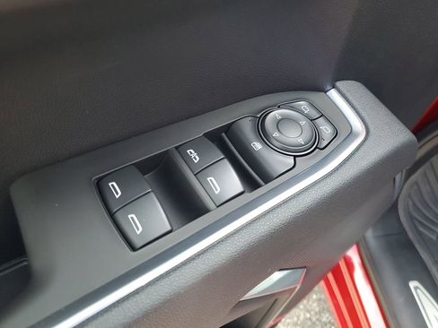 Used 2025 Chevrolet Silverado 1500 RST AWD/4WD image 9