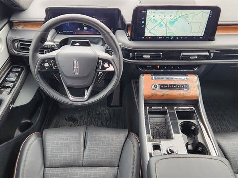 New 2025 Lincoln Aviator Black Label image 25