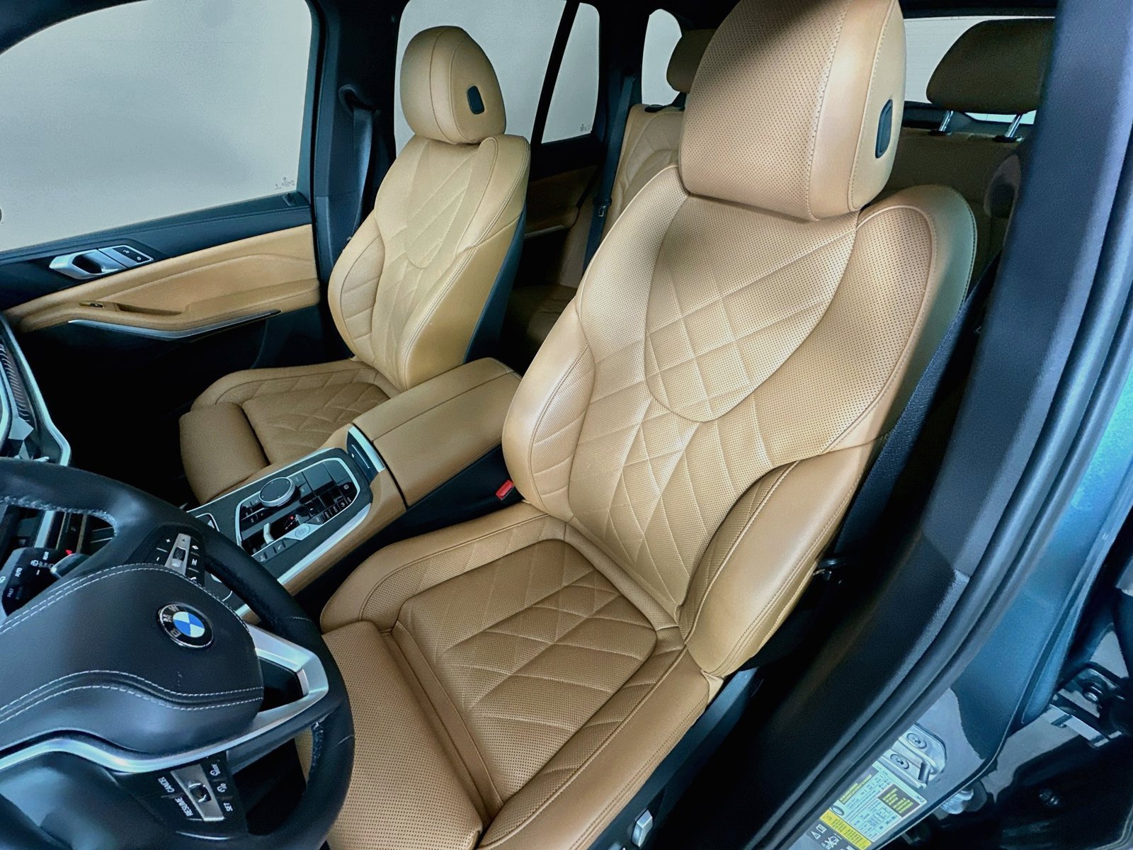 Used 2024 BMW X5 xDrive40i w/ Parking Assistance Package AWD/4WD image 34