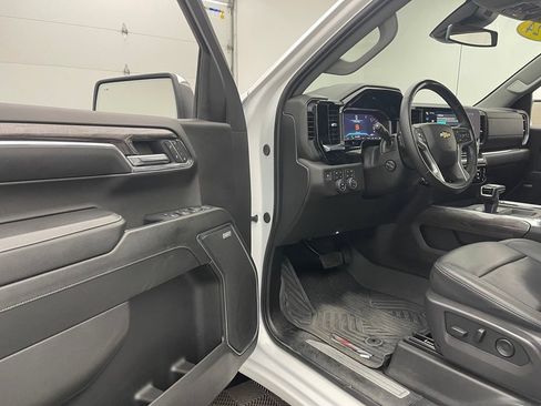 Used 2024 Chevrolet Silverado 1500 LTZ w/ LTZ Convenience Package II AWD/4WD image 16