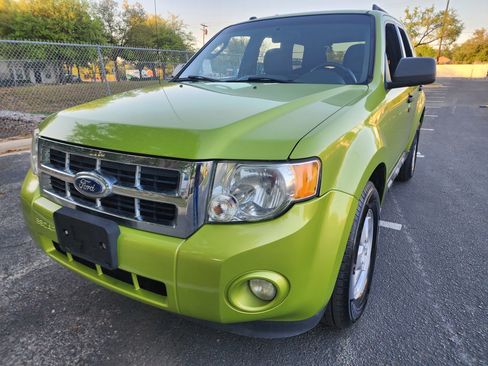 Used 2012 Ford Escape XLT image 3
