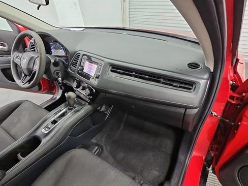 Used 2017 Honda HR-V LX image 31