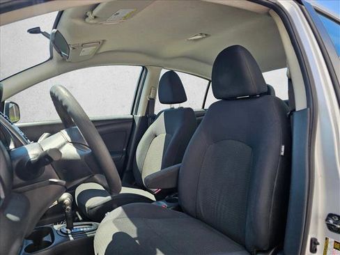 Used 2013 Nissan Versa SV FWD image 20
