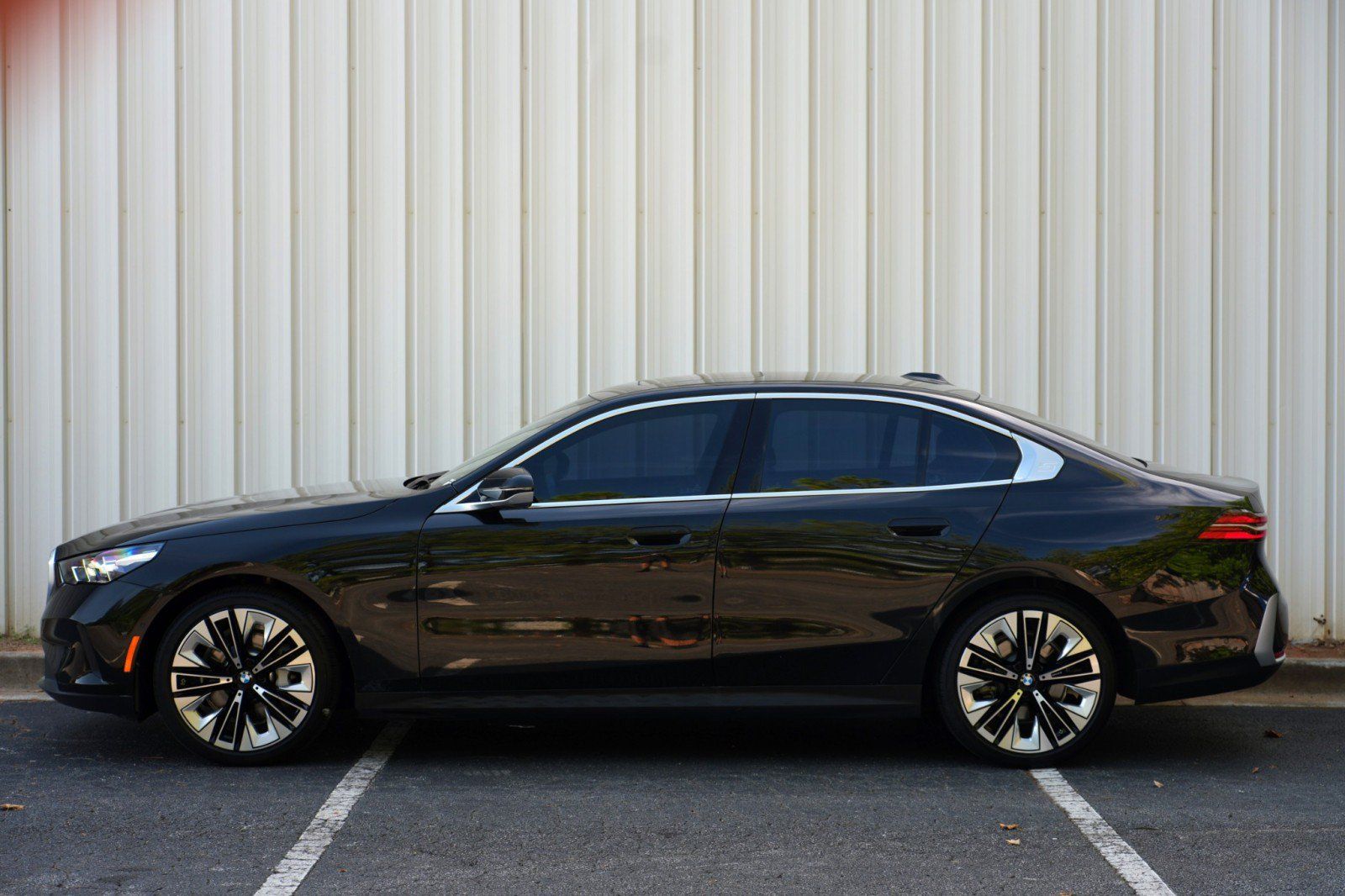 Used 2024 BMW 530i w/ Convenience Package RWD image 56