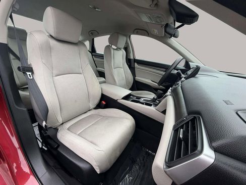 Used 2018 Honda Accord LX image 14