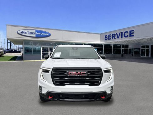 Used 2025 GMC Acadia AT4 w/ LPO, Floor Liner Package AWD/4WD image 2