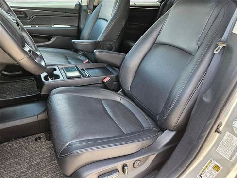 Used 2025 Honda Odyssey EX-L image 12