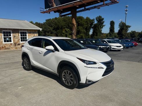 Used 2017 Lexus NX 200t FWD image 9