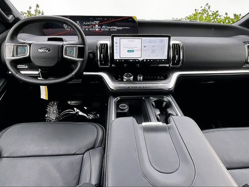 New 2026 Ford Expedition Platinum w/ Stealth Appearance Package image 5